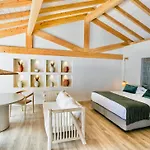 Ξενοδοχείο &tales Collection - With Service And Breakfast